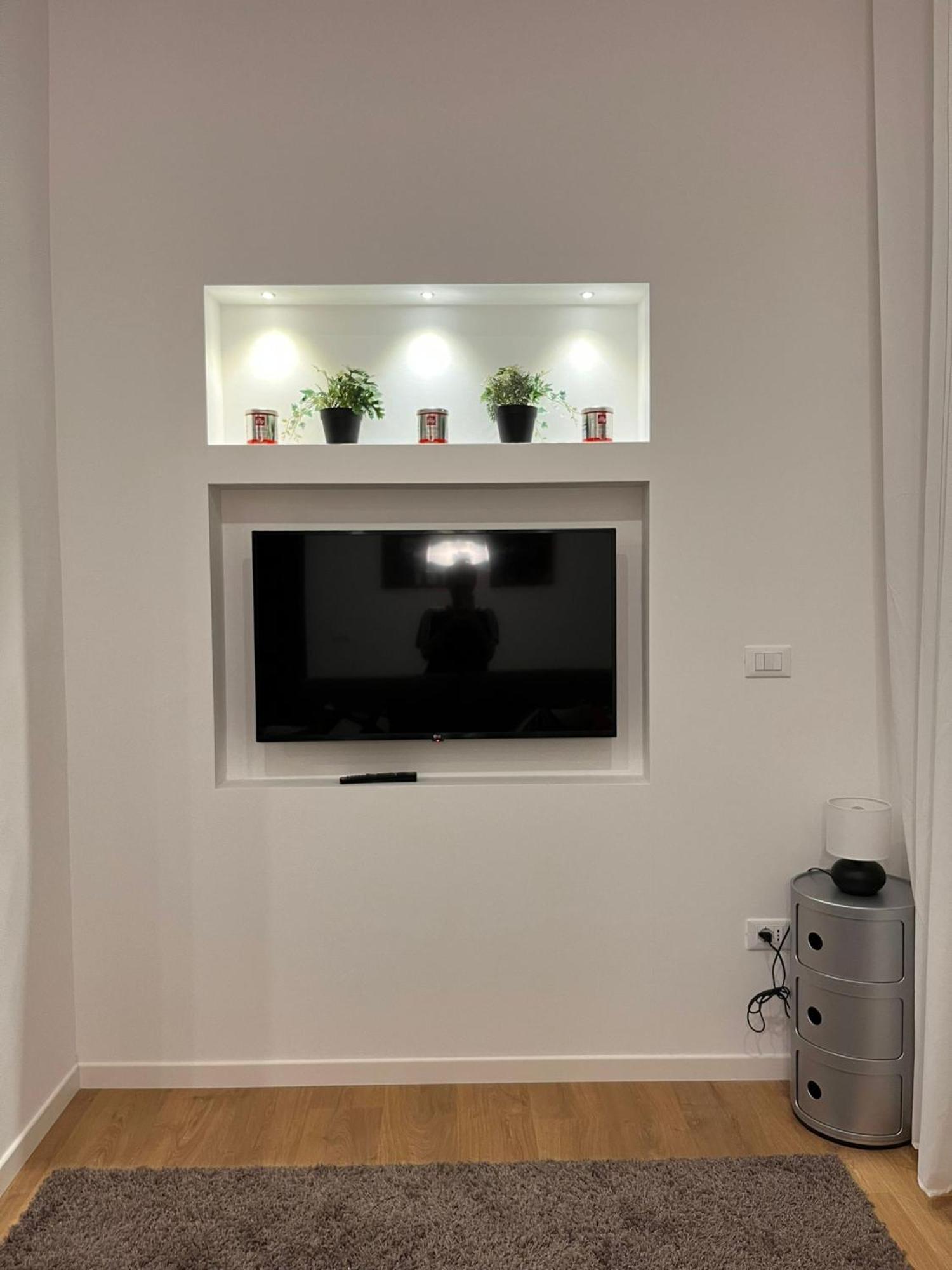 Trieste Centrale Luxury Apartament In Stile Moderno מראה חיצוני תמונה