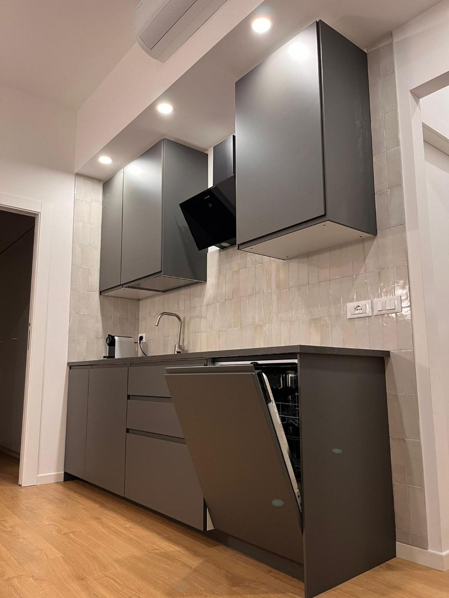 Trieste Centrale Luxury Apartament In Stile Moderno מראה חיצוני תמונה