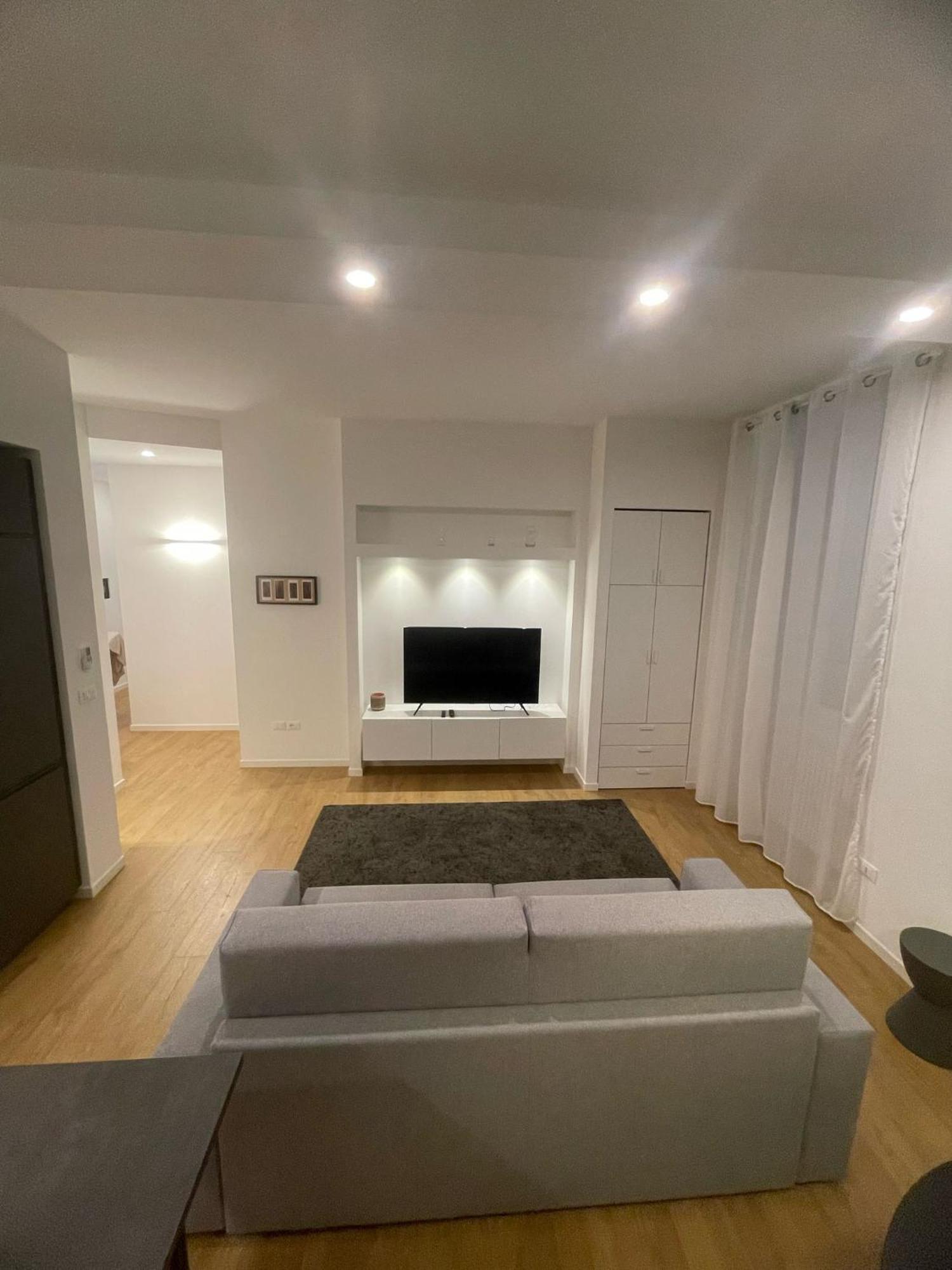 Trieste Centrale Luxury Apartament In Stile Moderno מראה חיצוני תמונה