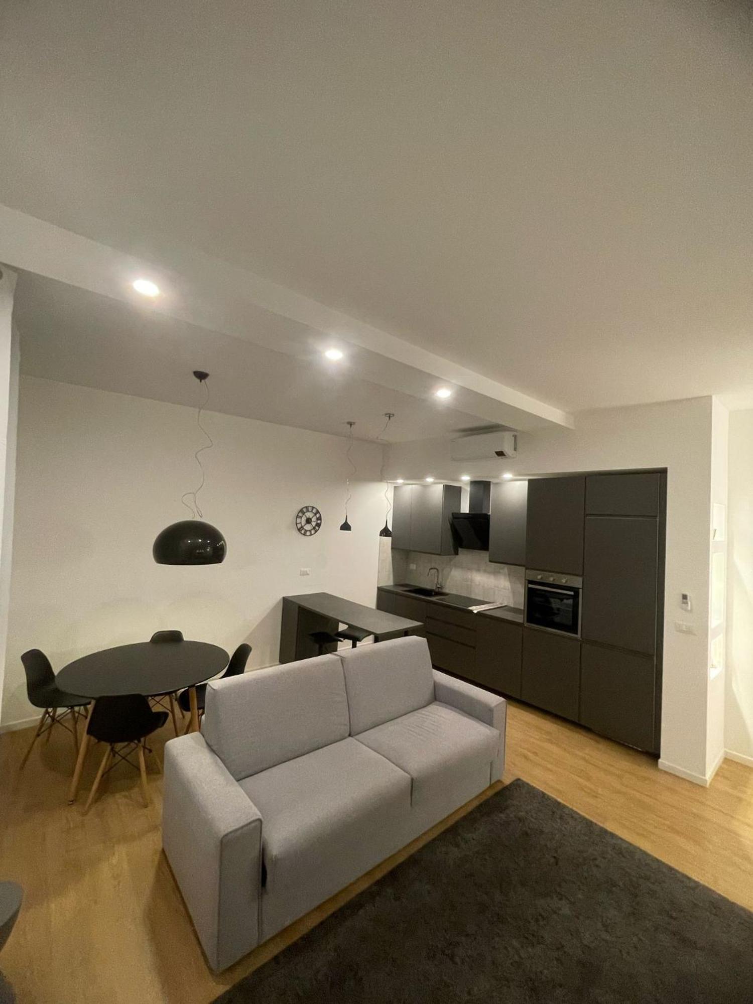 Trieste Centrale Luxury Apartament In Stile Moderno מראה חיצוני תמונה